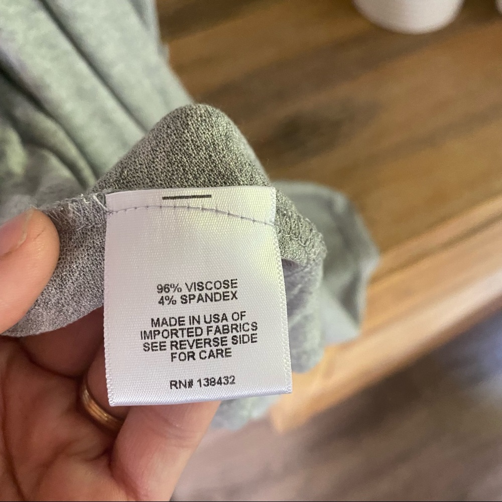 ModCloth • Grey Sweater - Picture 4 of 7
